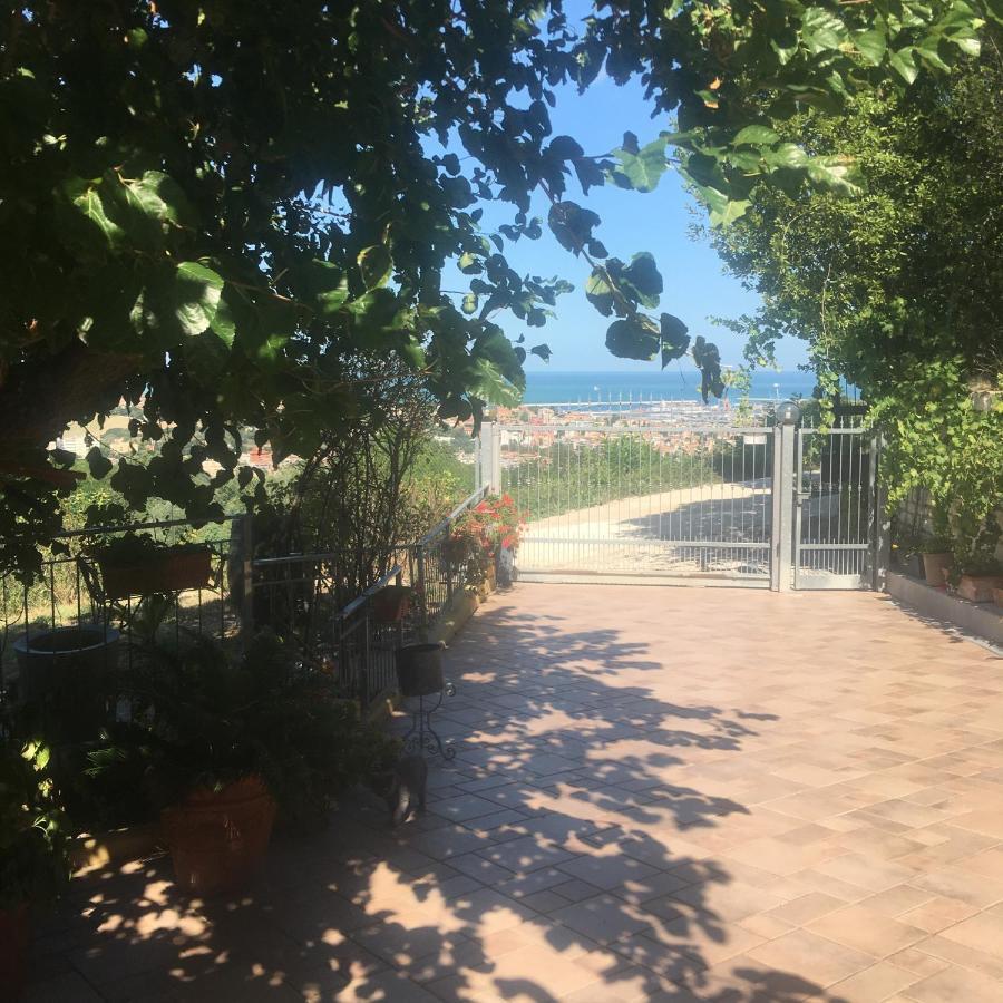 Bed and Breakfast La Casa Sul Golfo Ancona Exterior foto